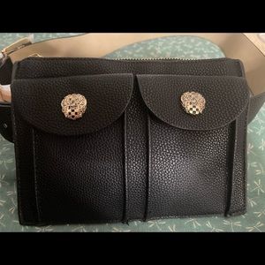 Vince Camuto Belt Bag- Black